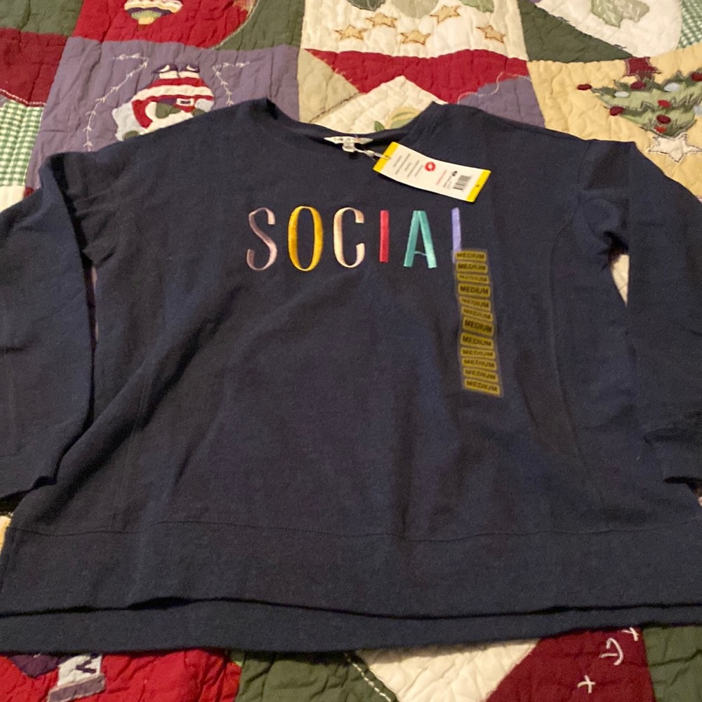 WildFox statement sweatshirt, navy, NWT, SZ M